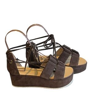 Vicini Tapeet Wedge Sandals Brown Suede Sz 36 (6) READ